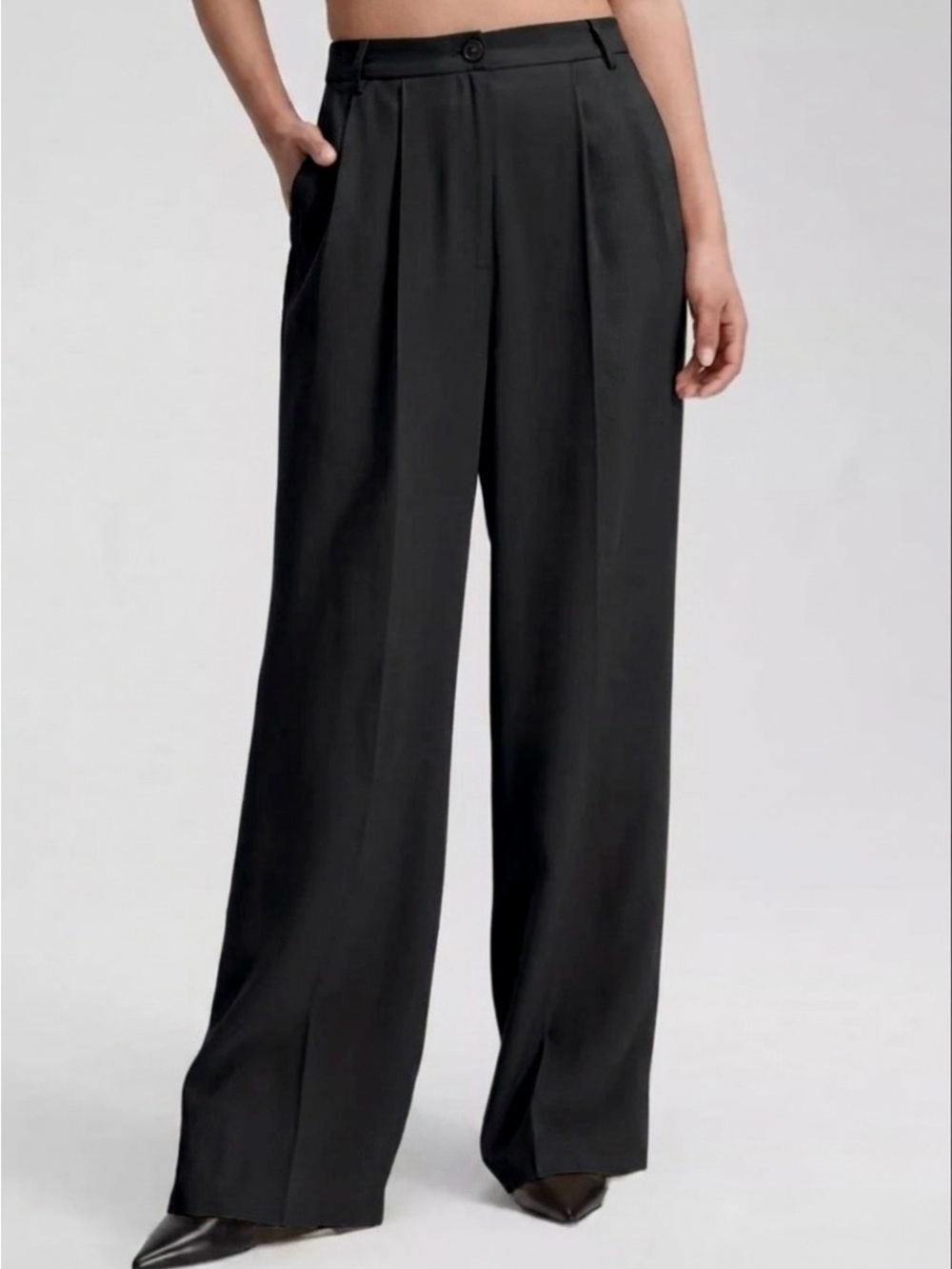 Calvin Klein Soft Twill Relaxed Pleated Trousers Black Size 26